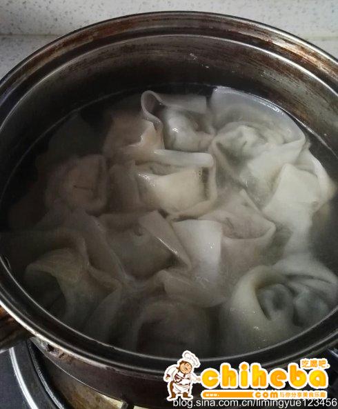 油煎芫荽饺子